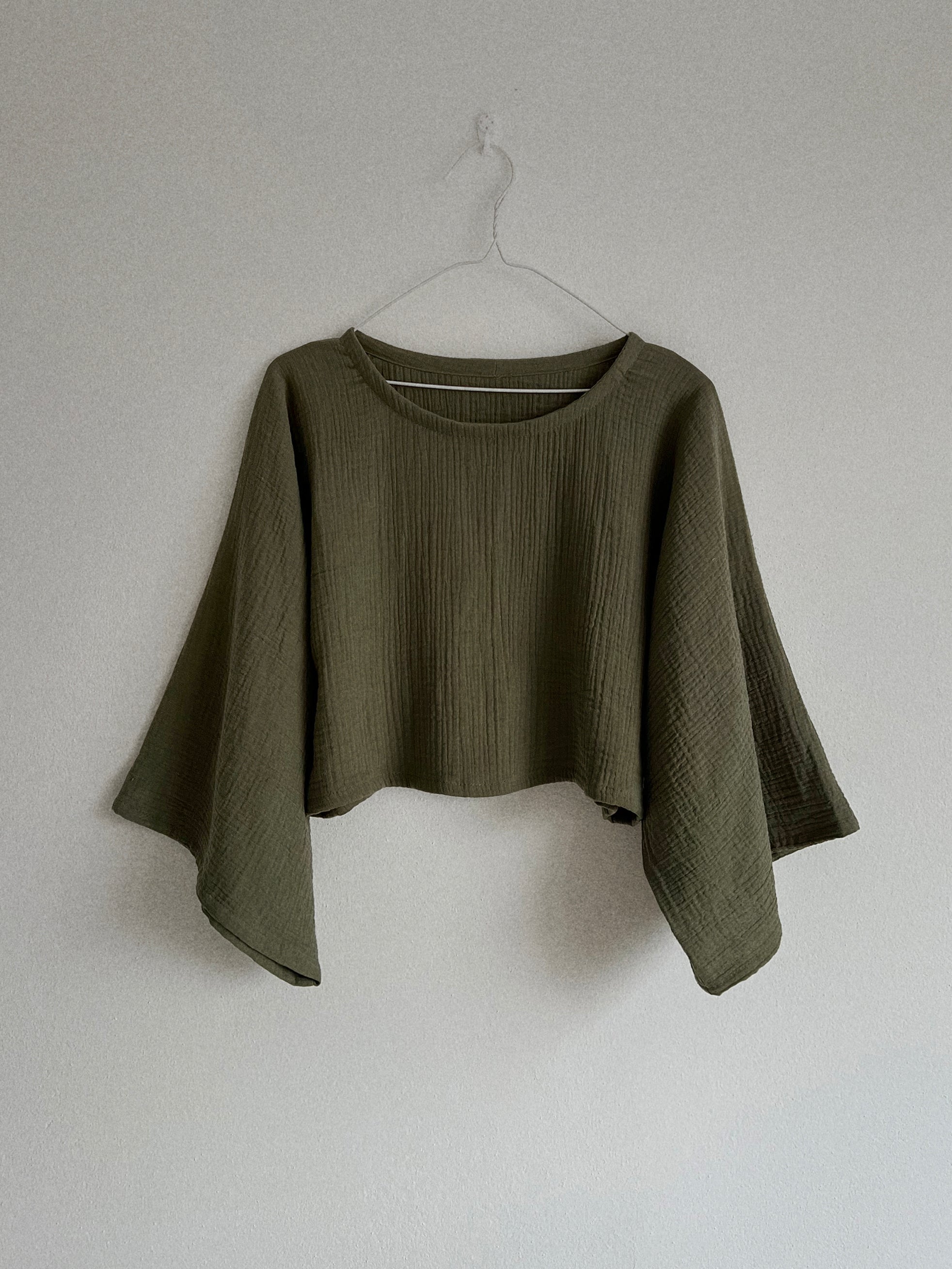 REI crop top - olivový