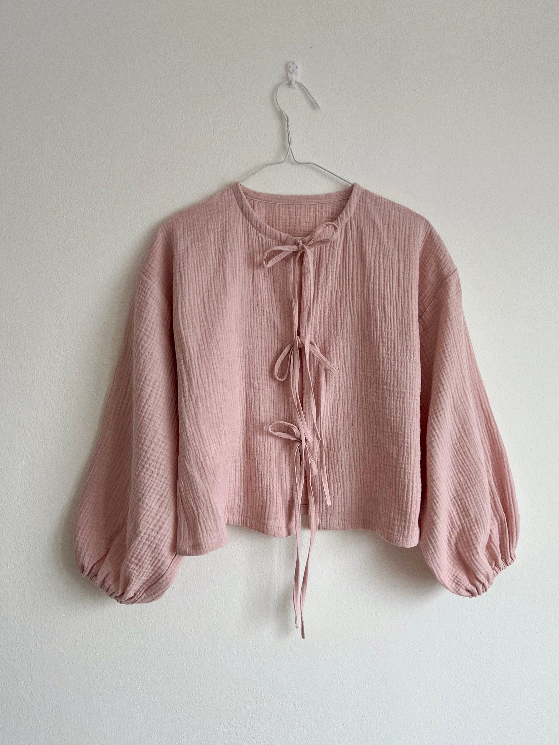 AMBER top s viazaním - ružový