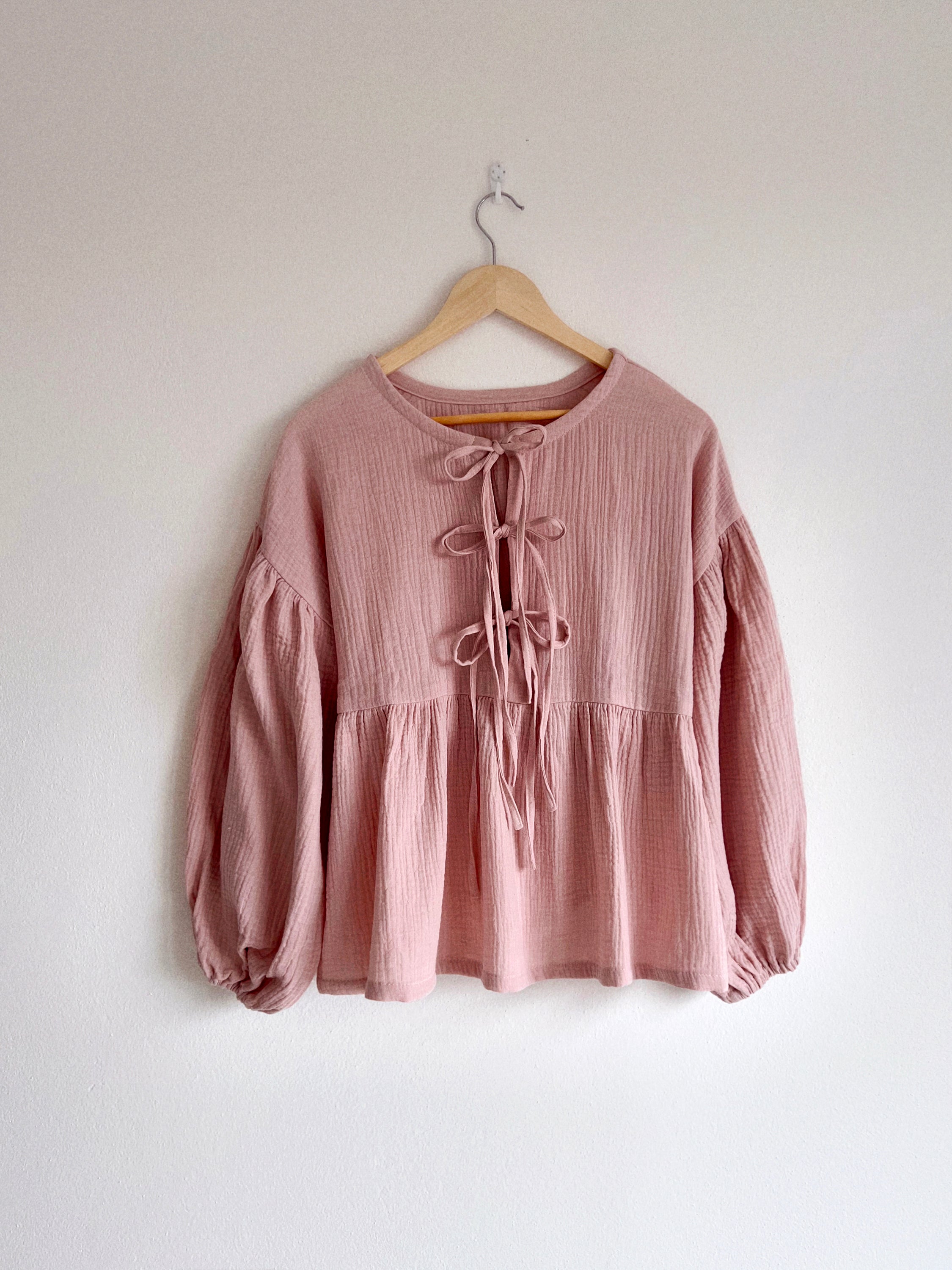 OLIVIA tie-up top, long sleeve - powder pink