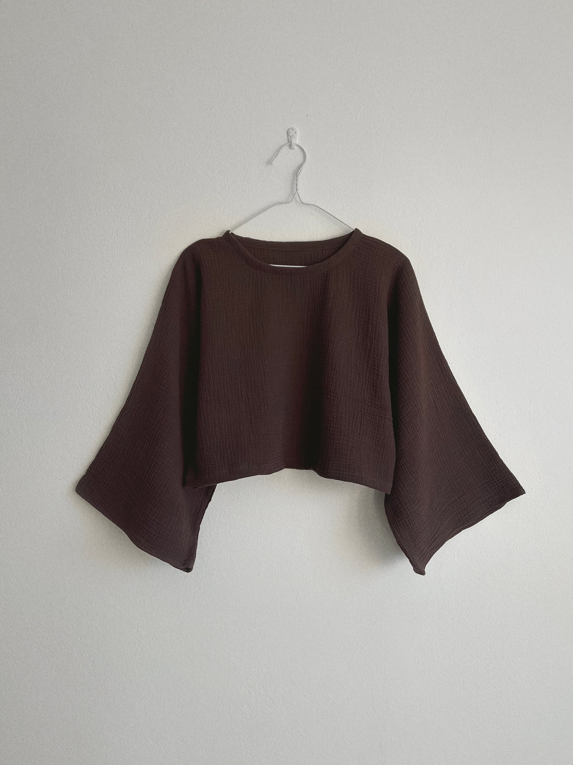 REI crop top - čokoládový