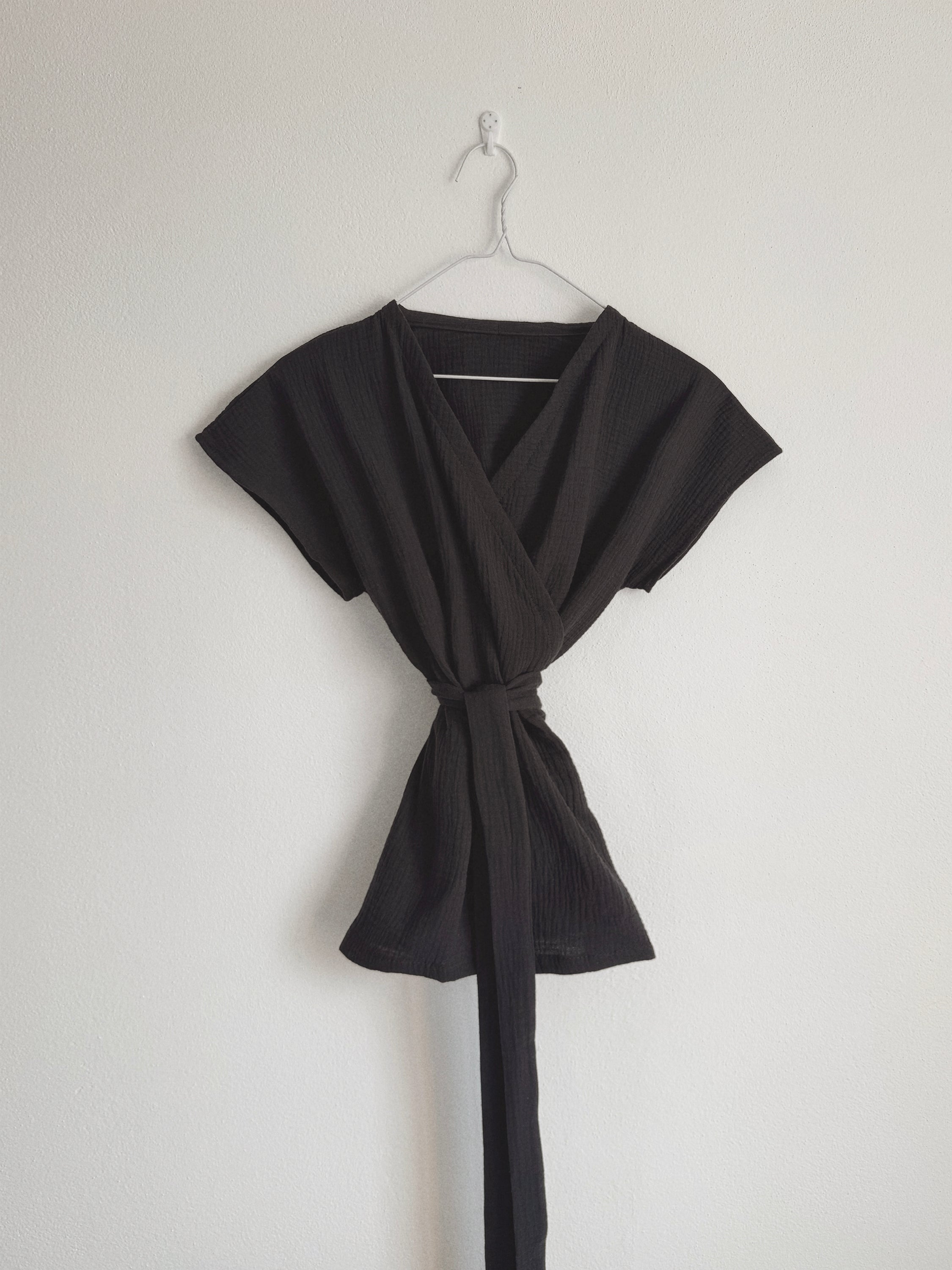 MOLLY kimono top bez rukávů - černý