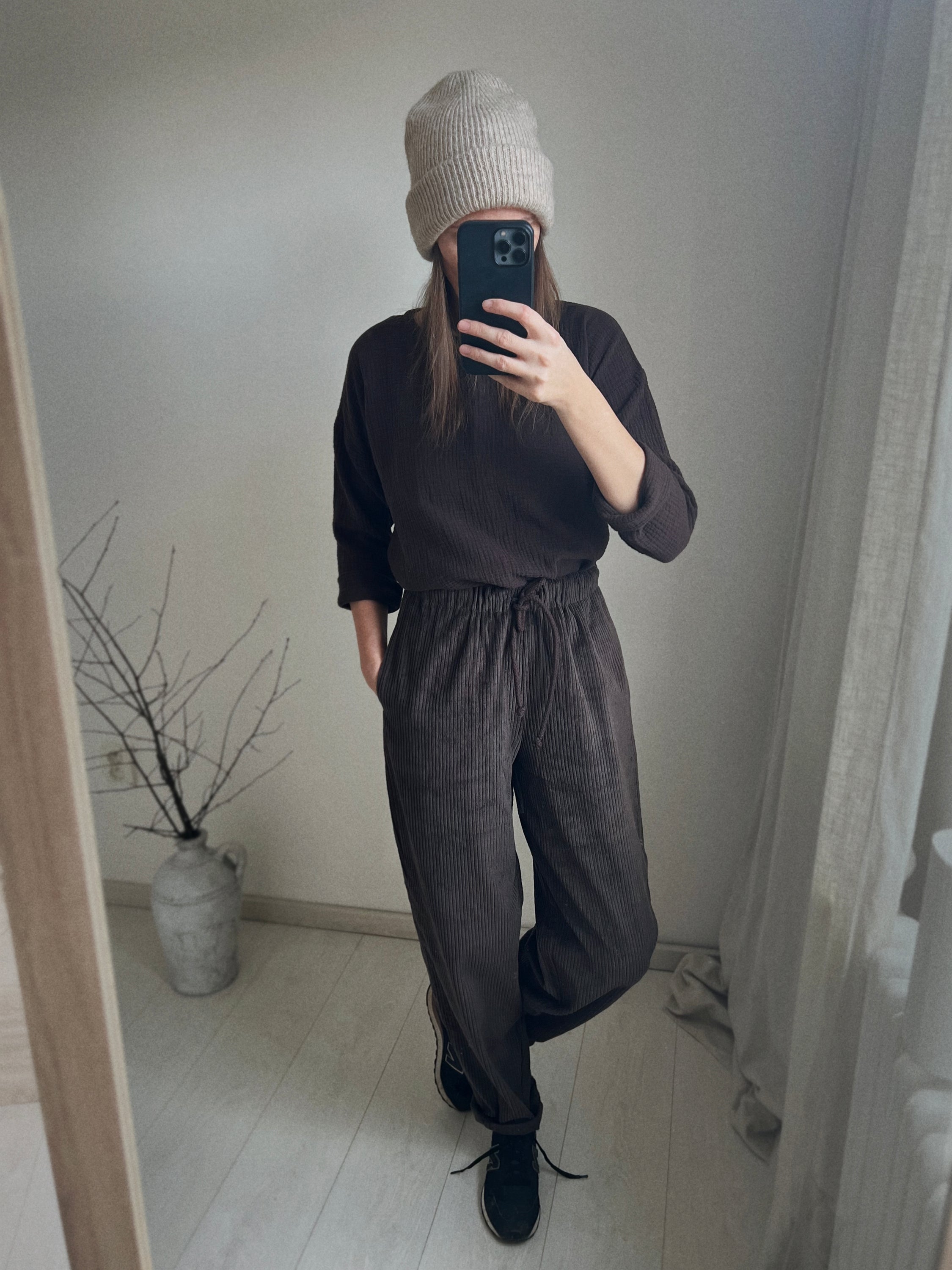 Menčestrové široké balónové nohavice - viac farieb